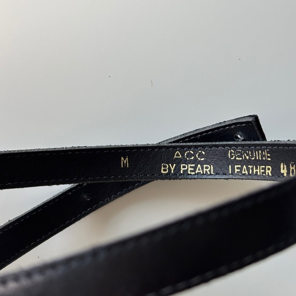 Vintage | Genuine Leather Black Bow Belt Sz M 29” - Picture 6 of 6